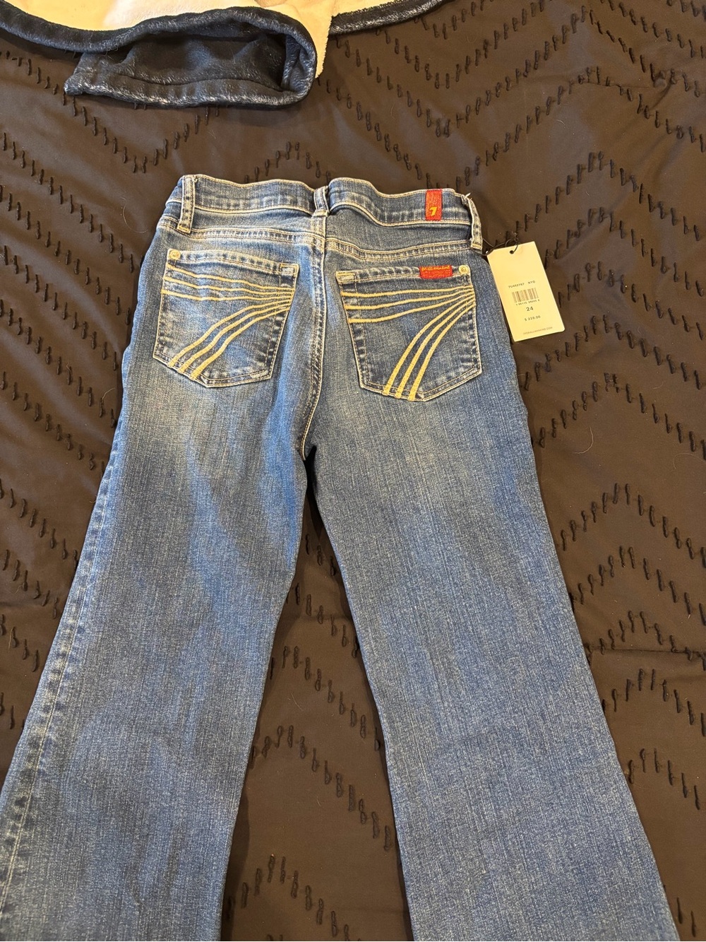 7 For All Mankind - Picture 4 of 5